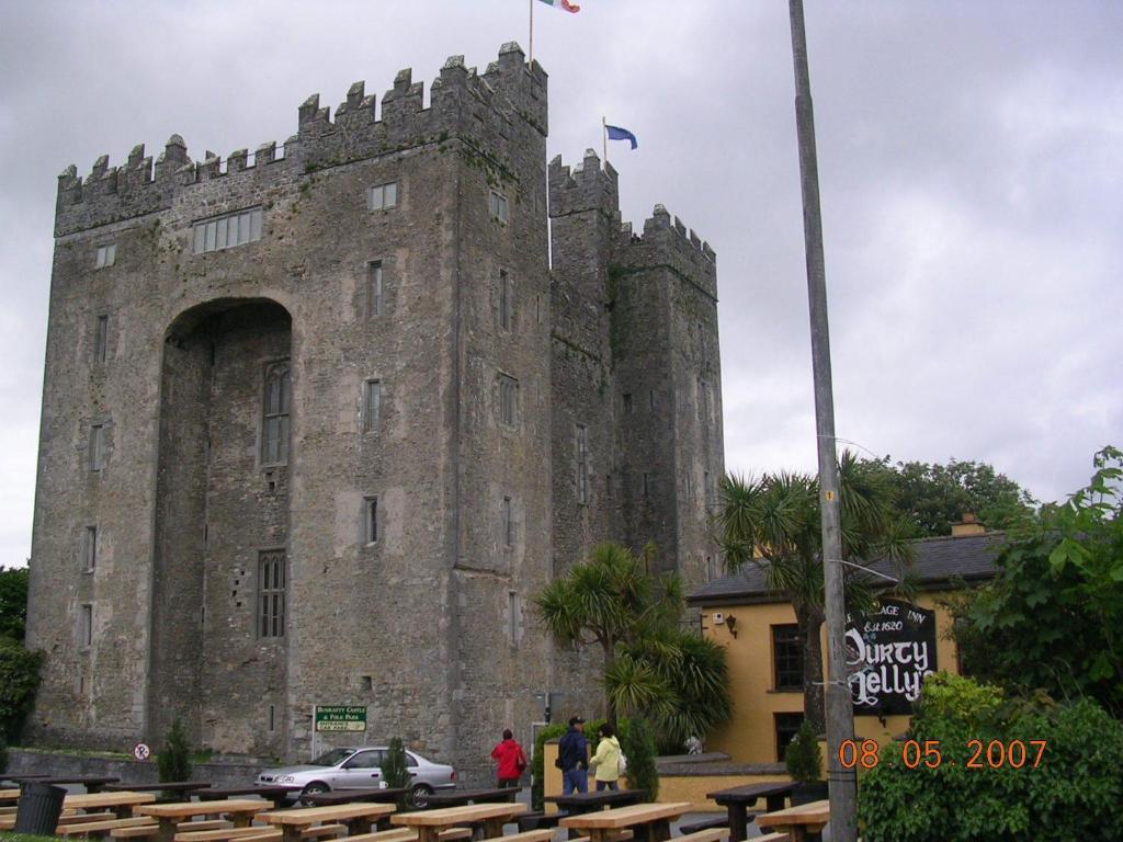 Bunratty Arms B&B Exterior foto